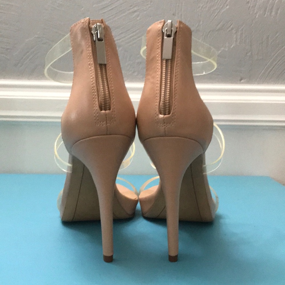 Heels - Picture 3 of 4